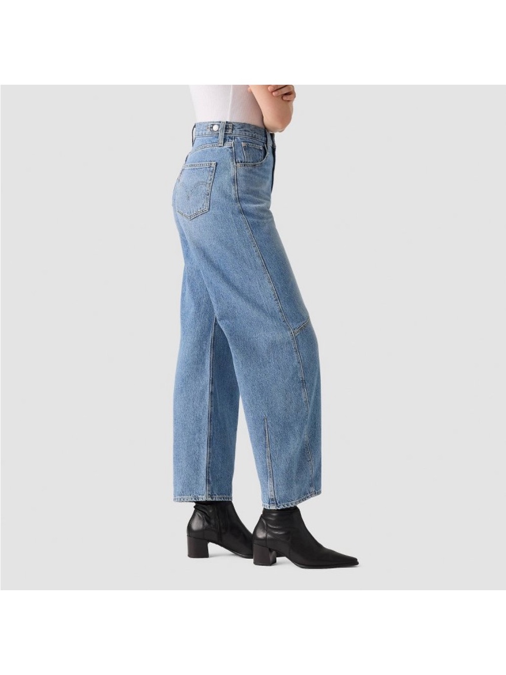 Levi’s Barrel Jeans